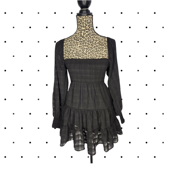 Urban Outfitters Dresses & Skirts - URBAN OUTFITERS Baby doll Dress SIZE XS